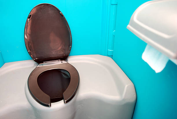 Best Portable toilet rental cost  in Salineville, OH